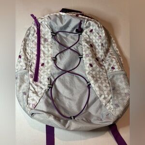 Eddie Bauer￼Rippac Daypack lightweight travel and outdoor activities.‎ 17L